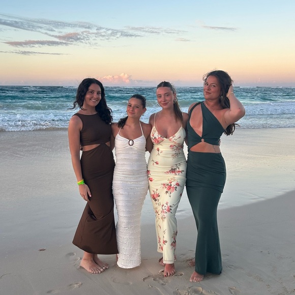 Meet your Posher, Jordan - Picture 3 of 10